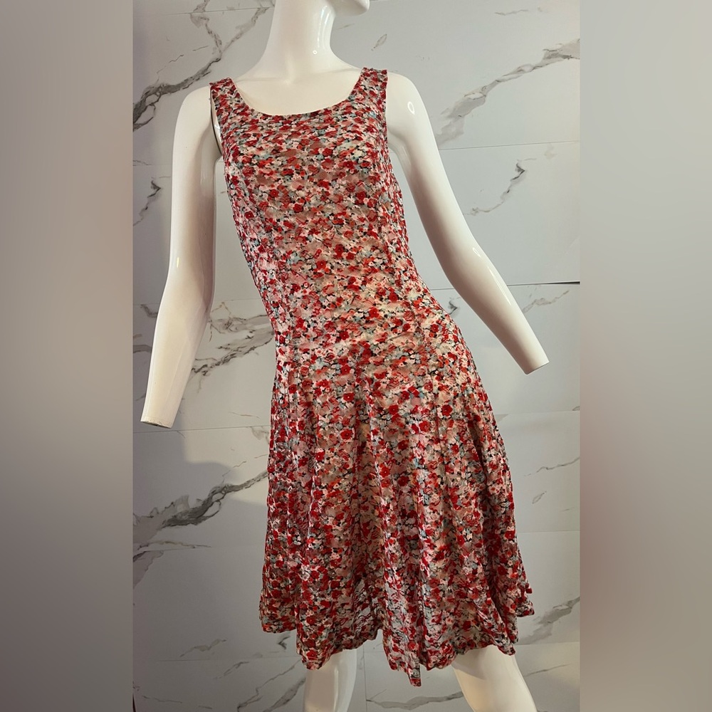 Suzy Shier Red & Blue Floral Scoop Neck Fit & Flare Mesh Mini Dress Size M